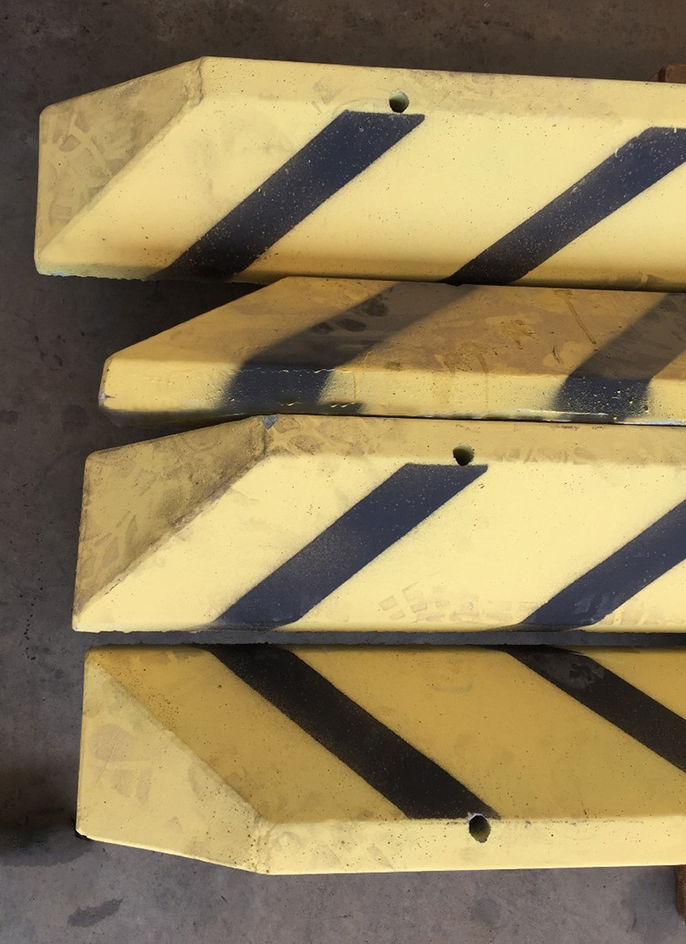 BATE-RODA DE CONCRETO PARA CAMINH�O, CARRETA